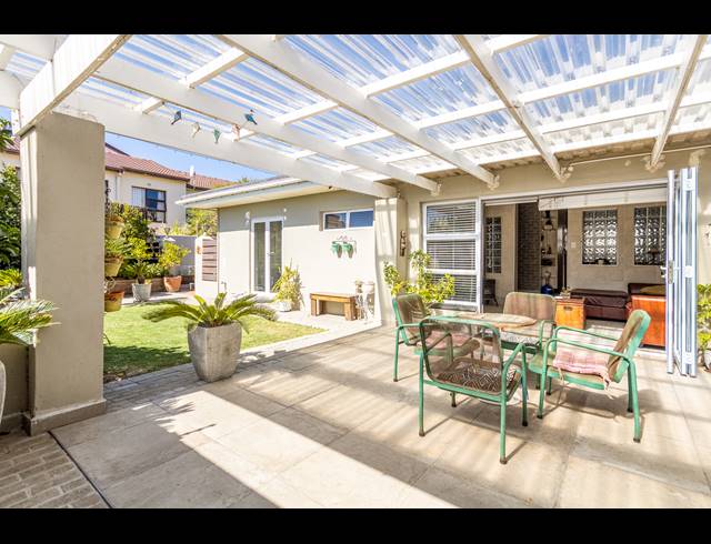 2 BEDROOM APARTMENT SOLD IN BLOUBERGRANT